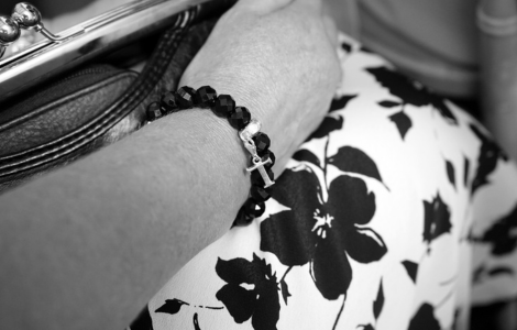 black string bracelet spiritual meaning