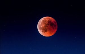 spiritual meaning blood moon